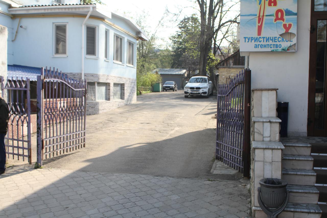 Old Tiraspol Hostel المظهر الخارجي الصورة